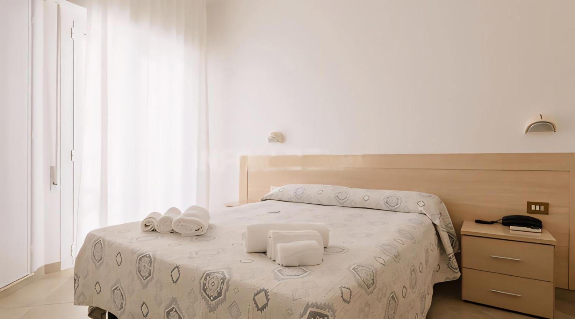 Hotel Baltic Misano Adriatico Eksteriør billede
