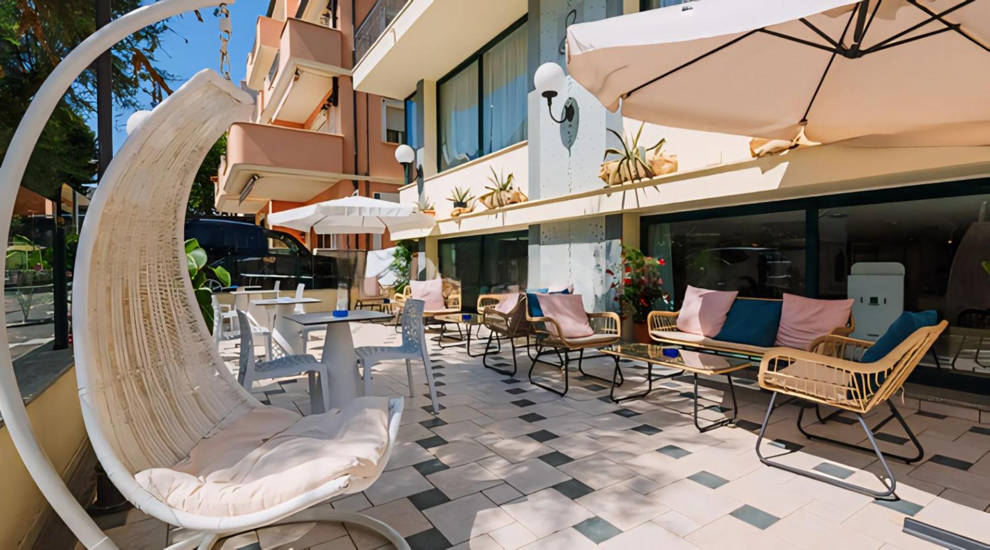 Hotel Baltic Misano Adriatico Eksteriør billede