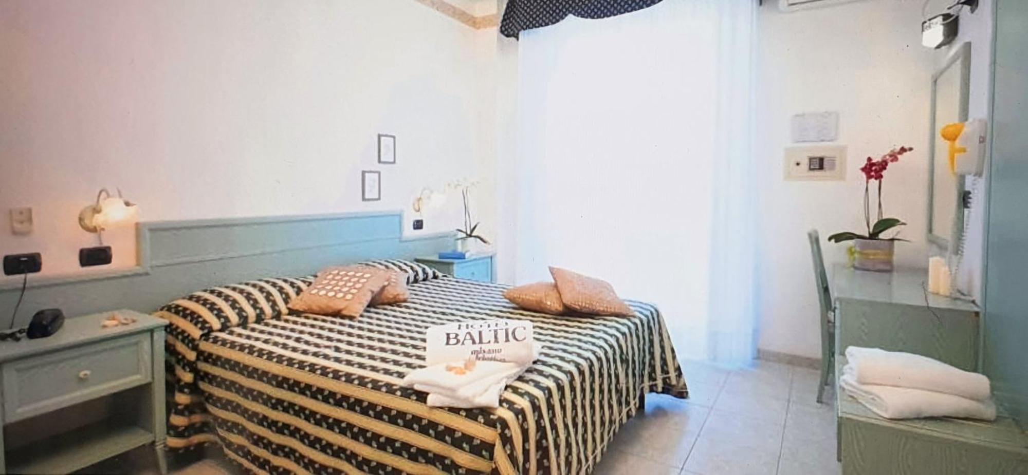 Hotel Baltic Misano Adriatico Eksteriør billede
