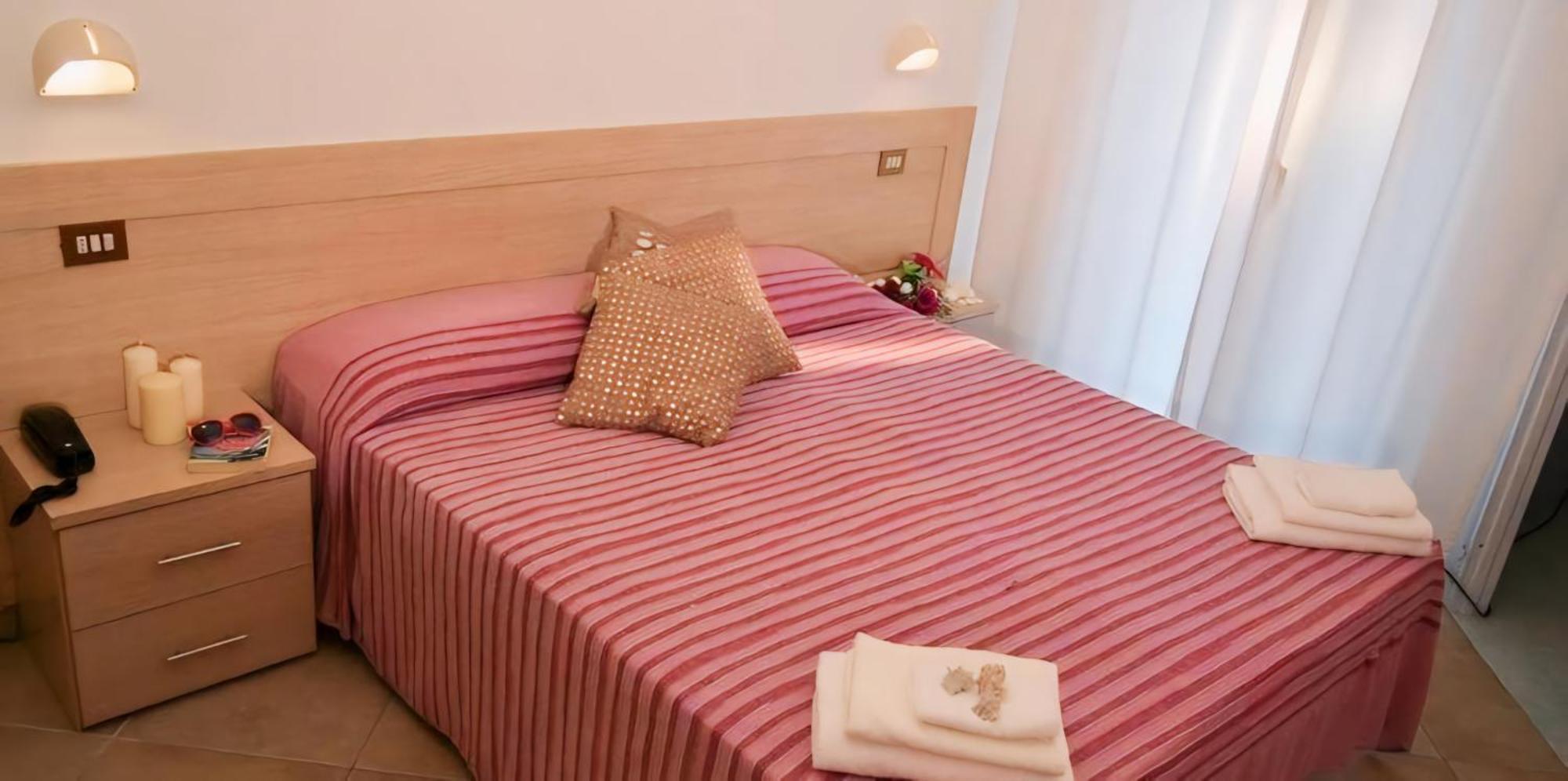 Hotel Baltic Misano Adriatico Eksteriør billede