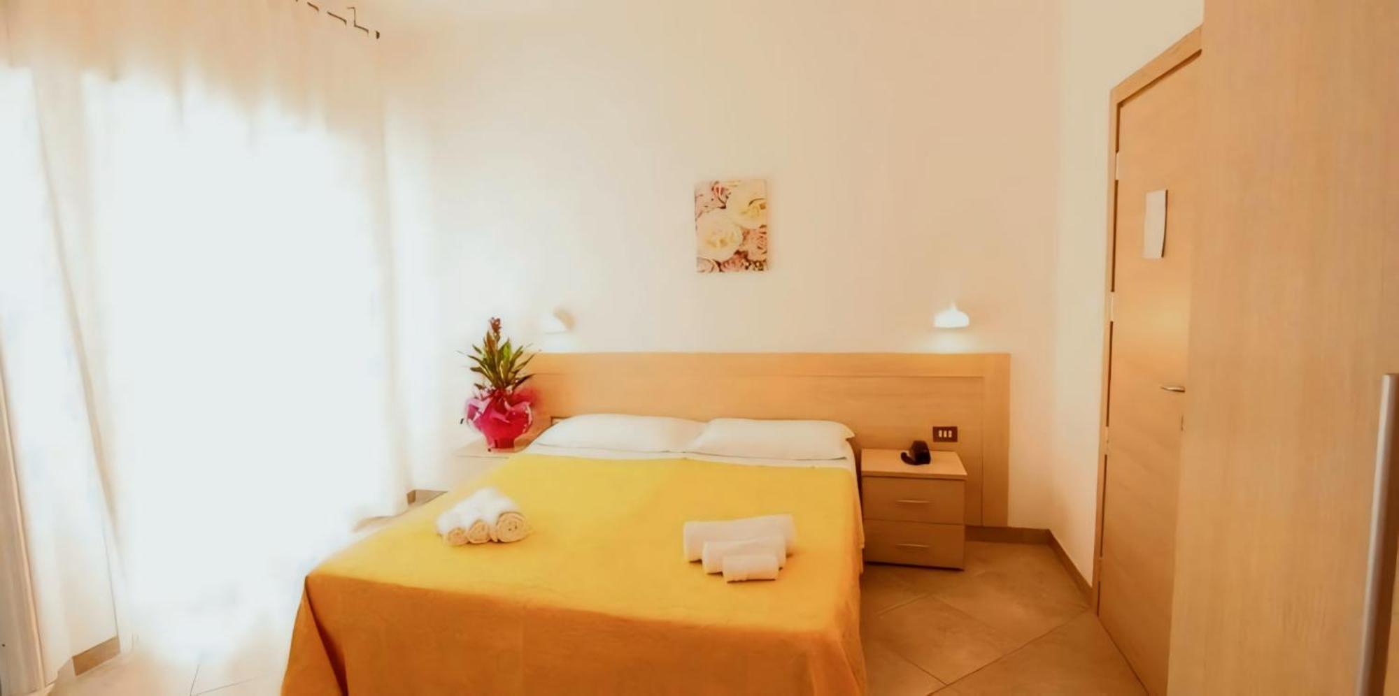 Hotel Baltic Misano Adriatico Eksteriør billede