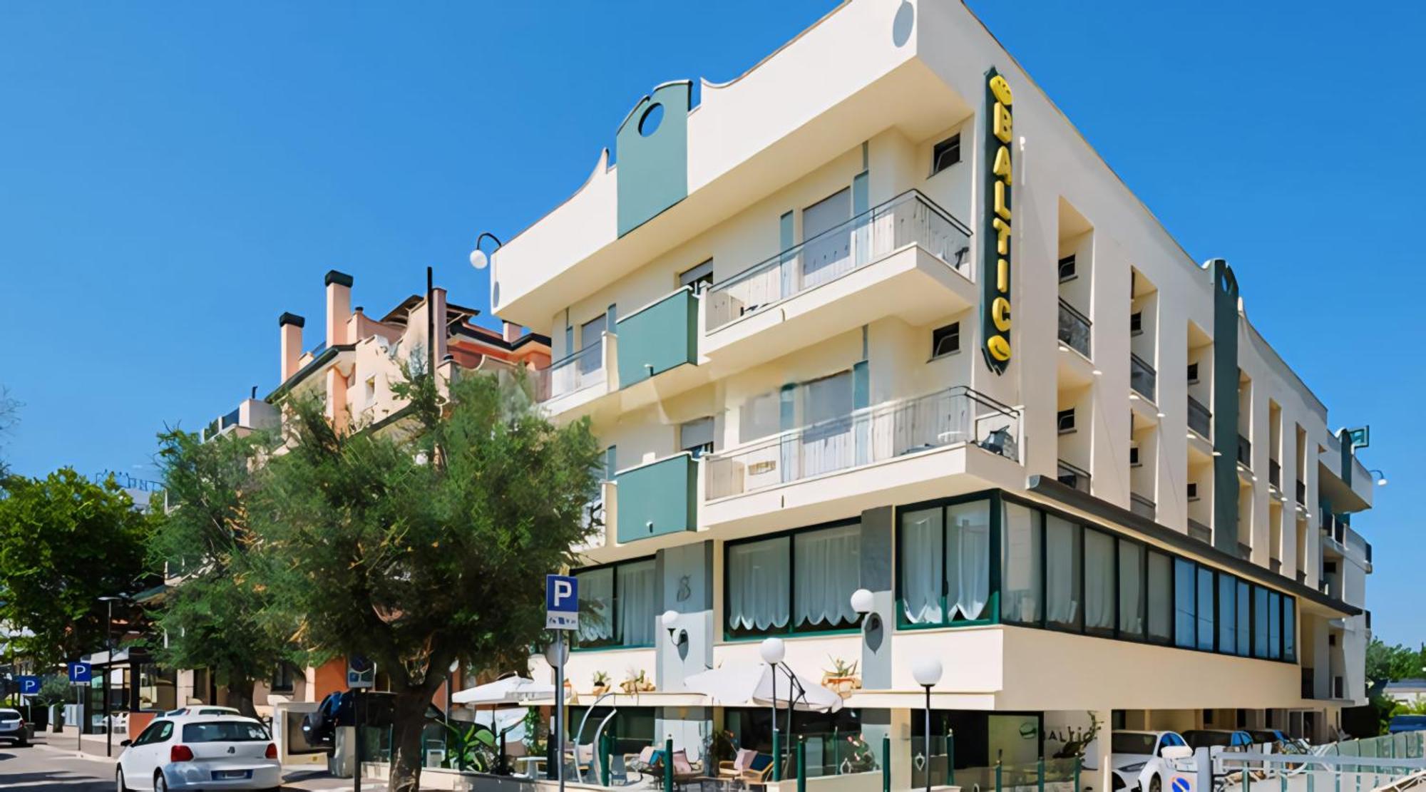 Hotel Baltic Misano Adriatico Eksteriør billede
