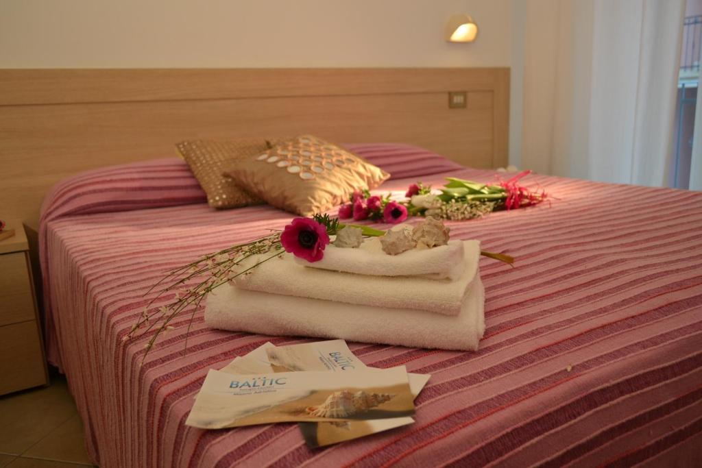 Hotel Baltic Misano Adriatico Eksteriør billede